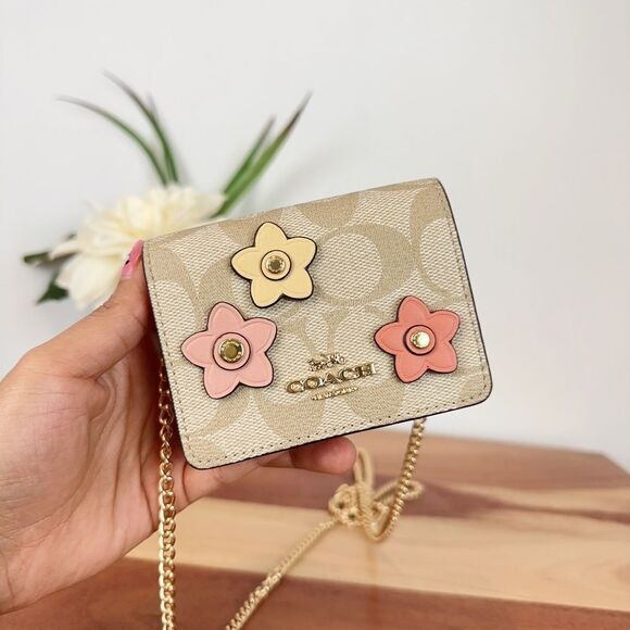 NWT Coach‎ Mini Wallet On A Chain In Signature Canvas With Floral Applique - Picture 4 of 8